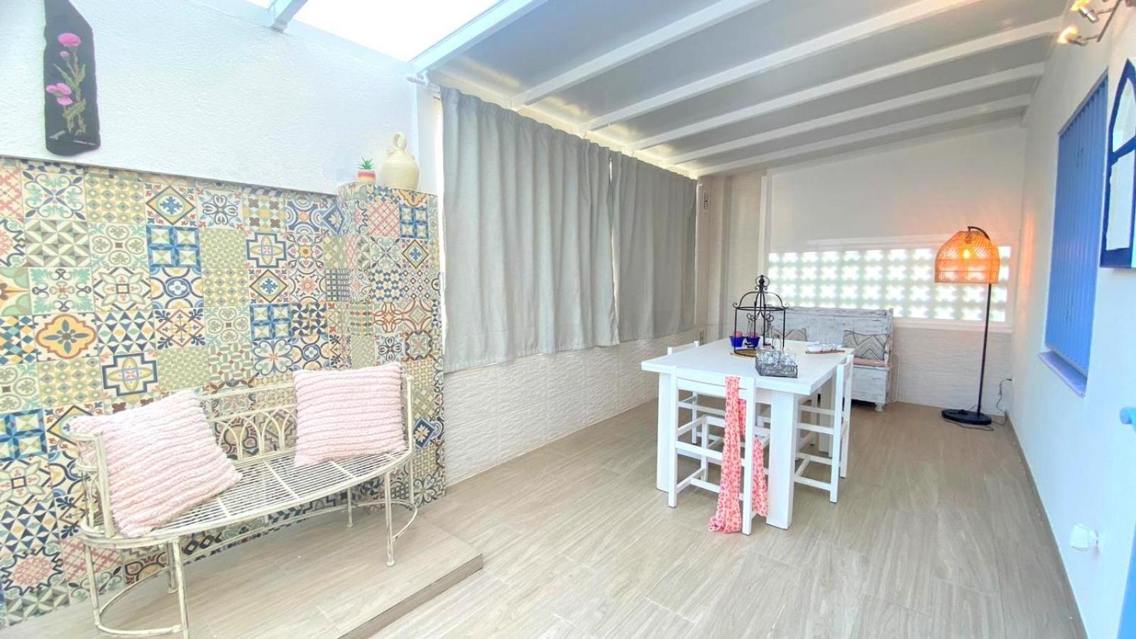 Villa Bages à Roses Extérieur photo