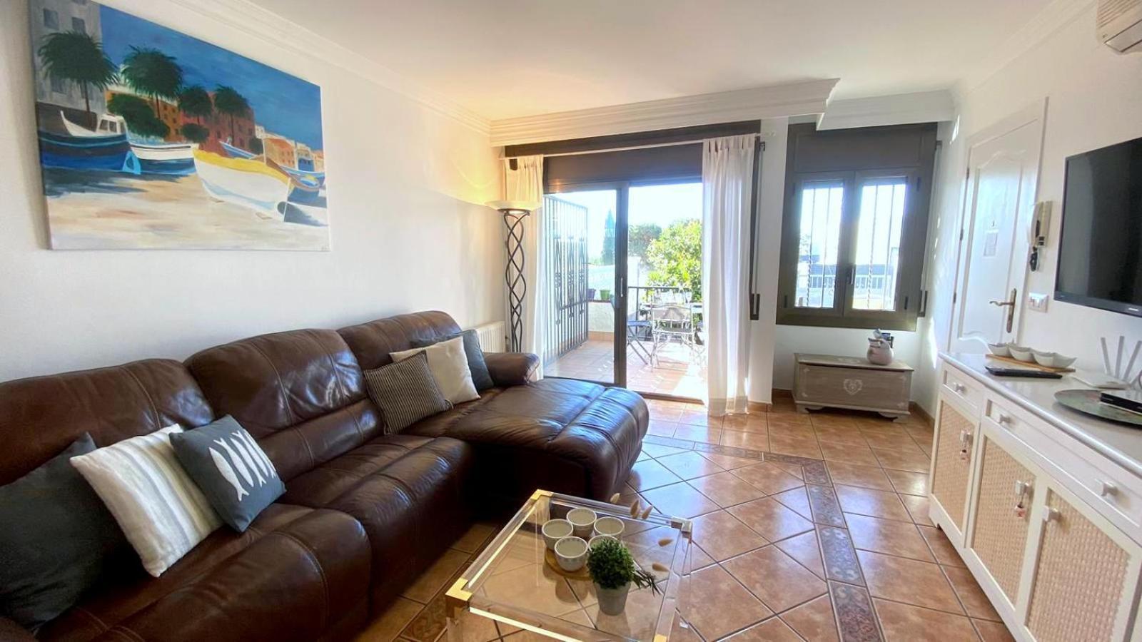 Villa Bages à Roses Extérieur photo