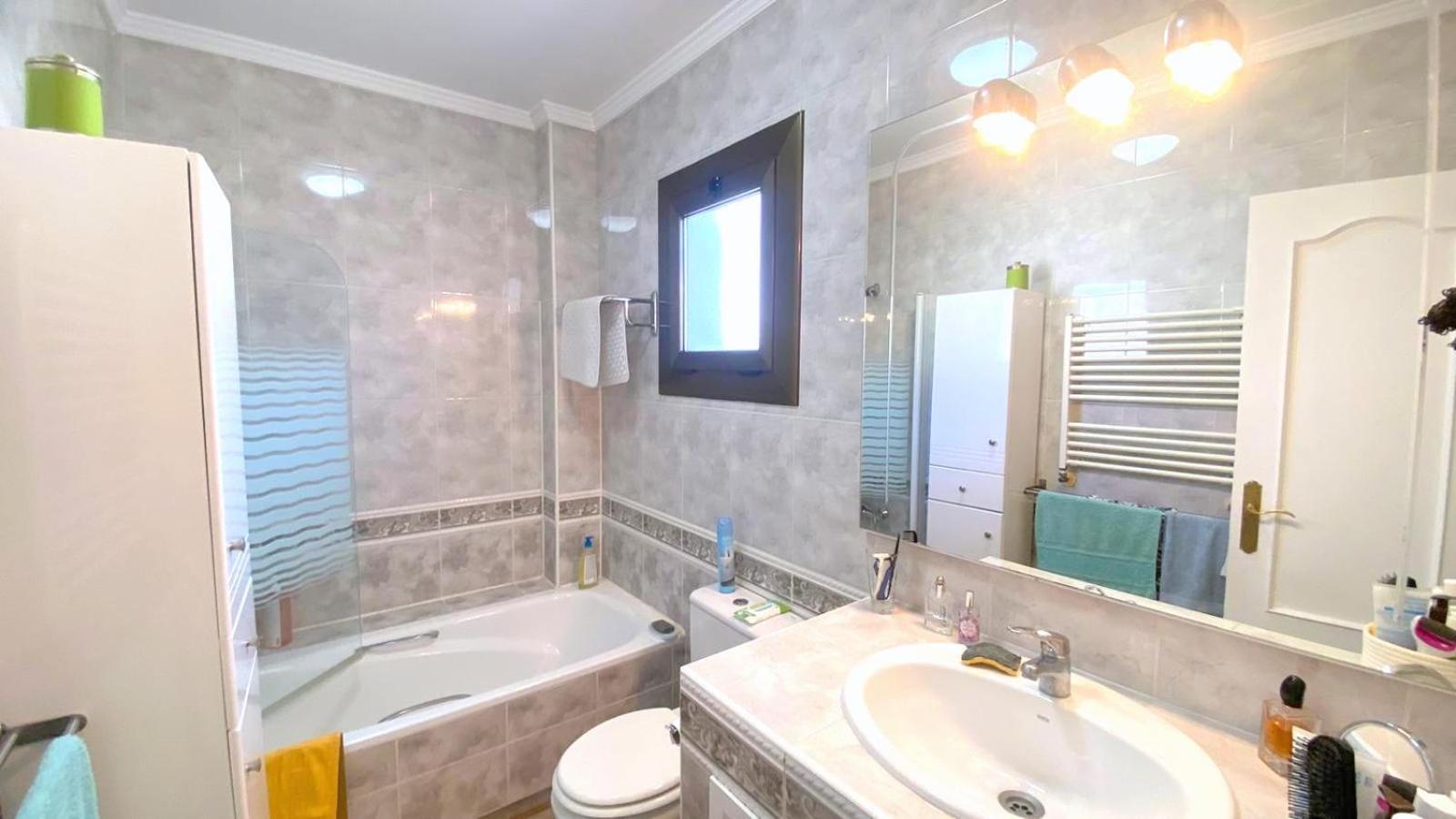 Villa Bages à Roses Extérieur photo