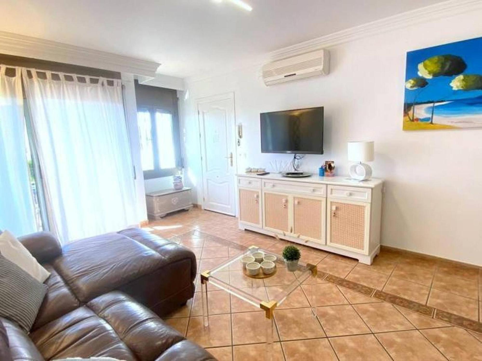 Villa Bages à Roses Extérieur photo