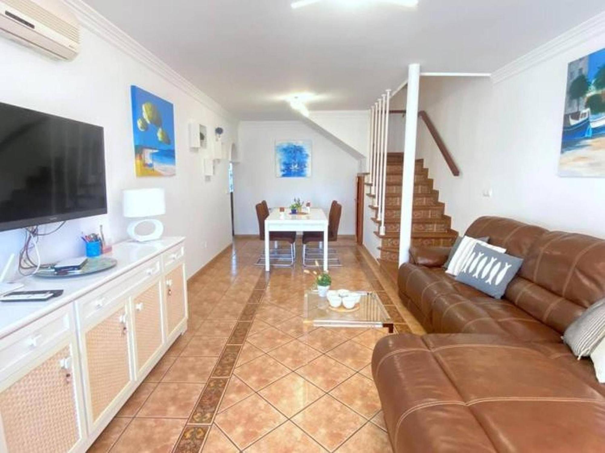 Villa Bages à Roses Extérieur photo