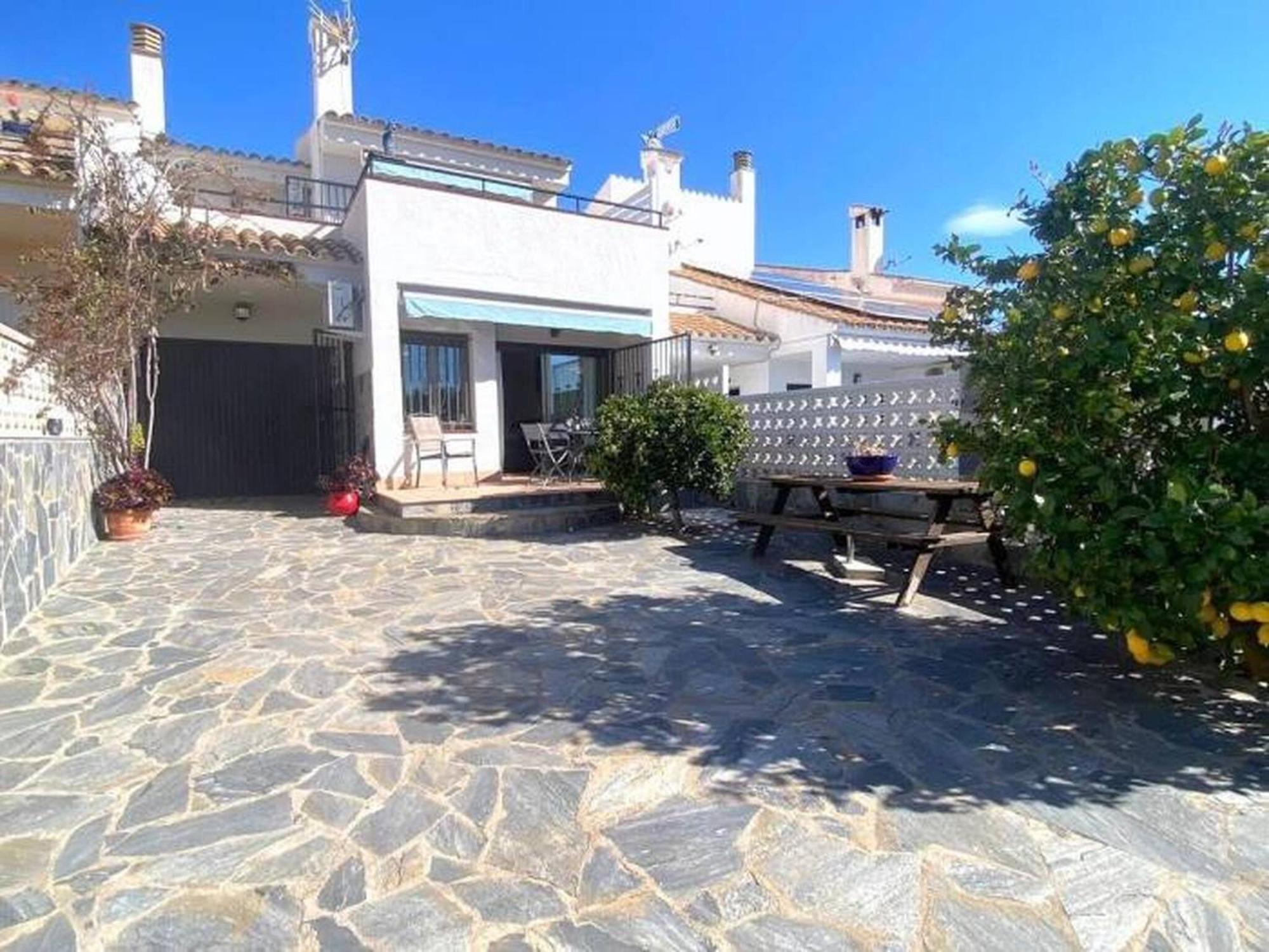 Villa Bages à Roses Extérieur photo