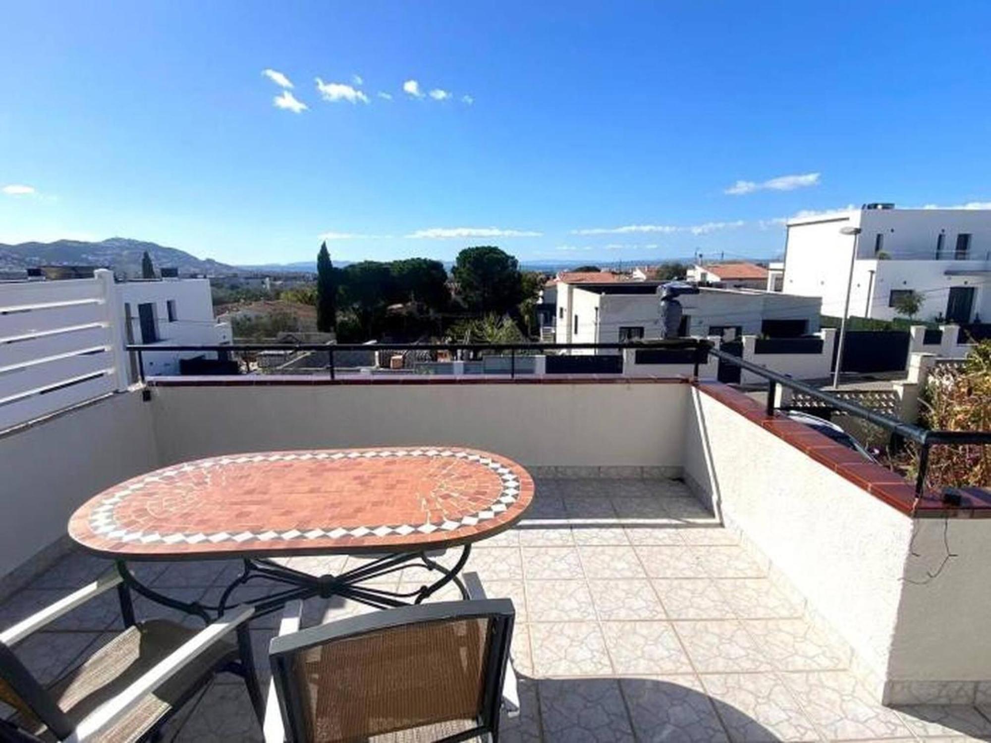 Villa Bages à Roses Extérieur photo
